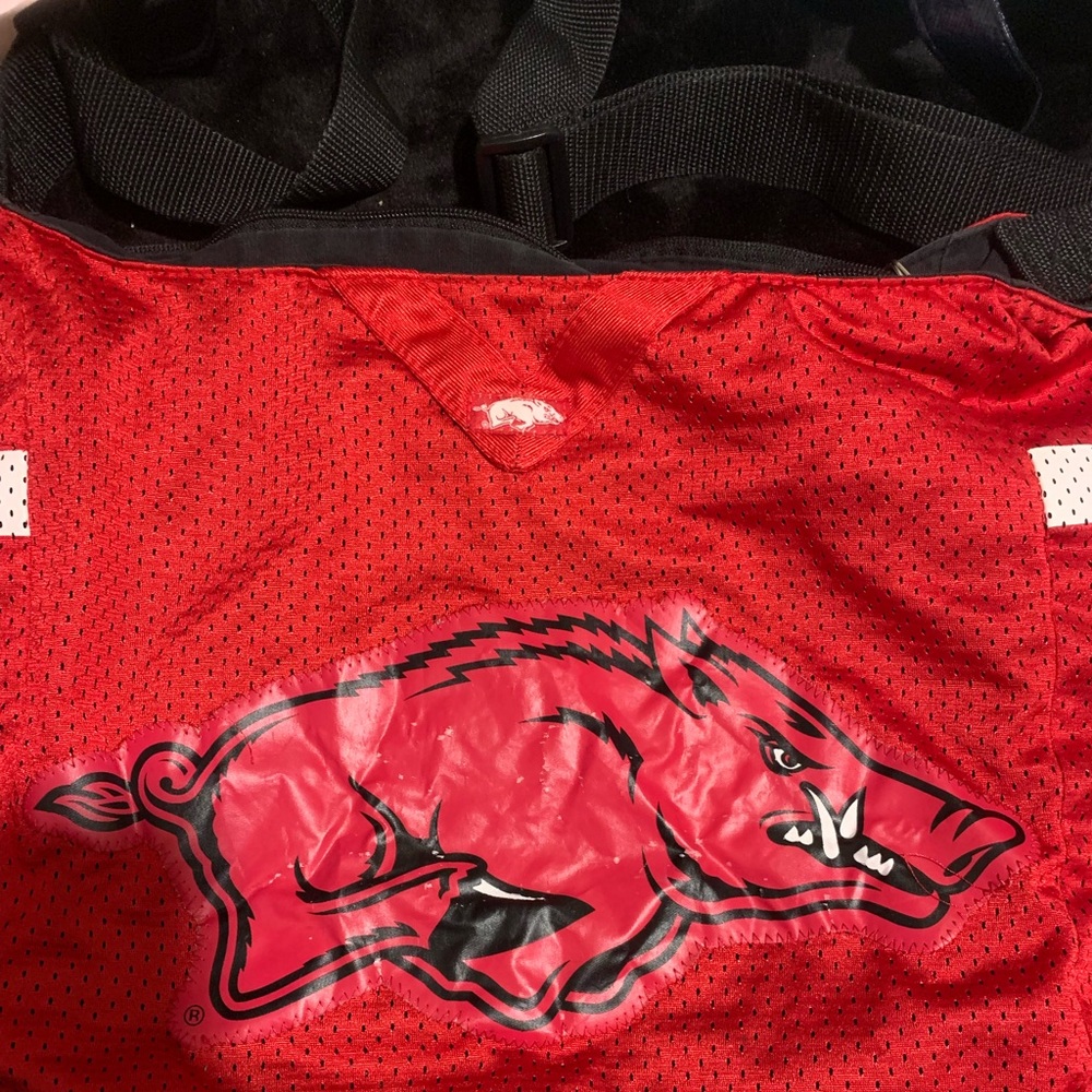 Large Razorback Jersey Crossbody